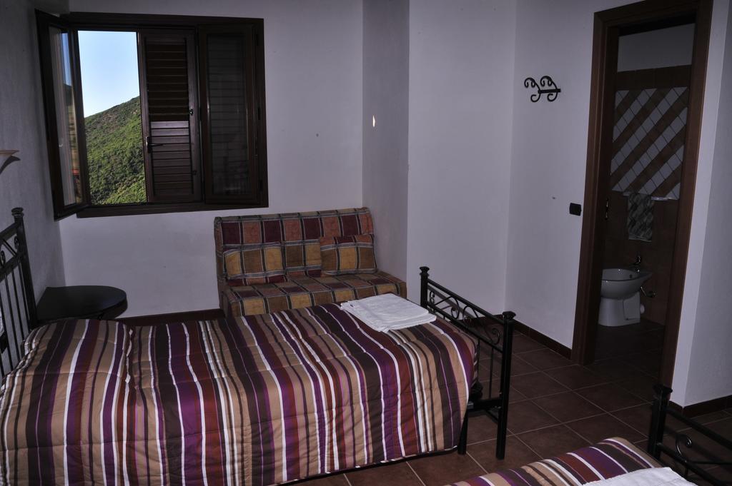Agriturismo Rocca Su Moru Villa Arbus Exteriör bild